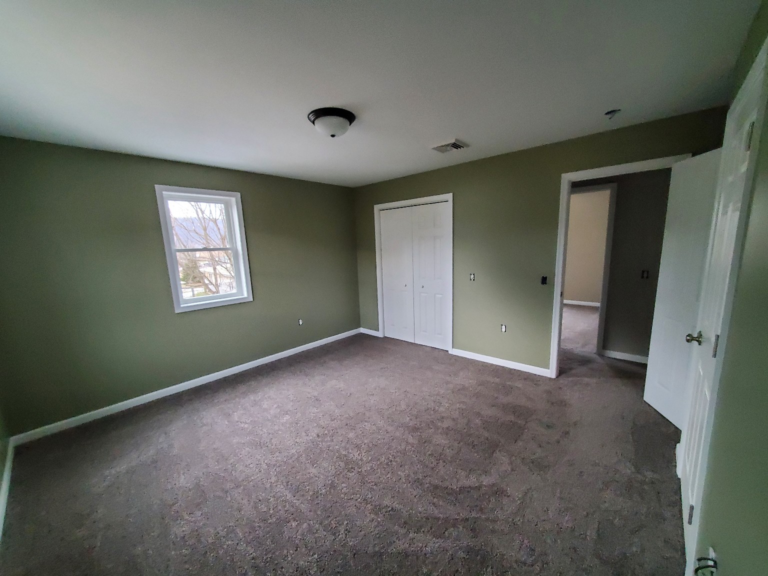 Bedroom with new finishes